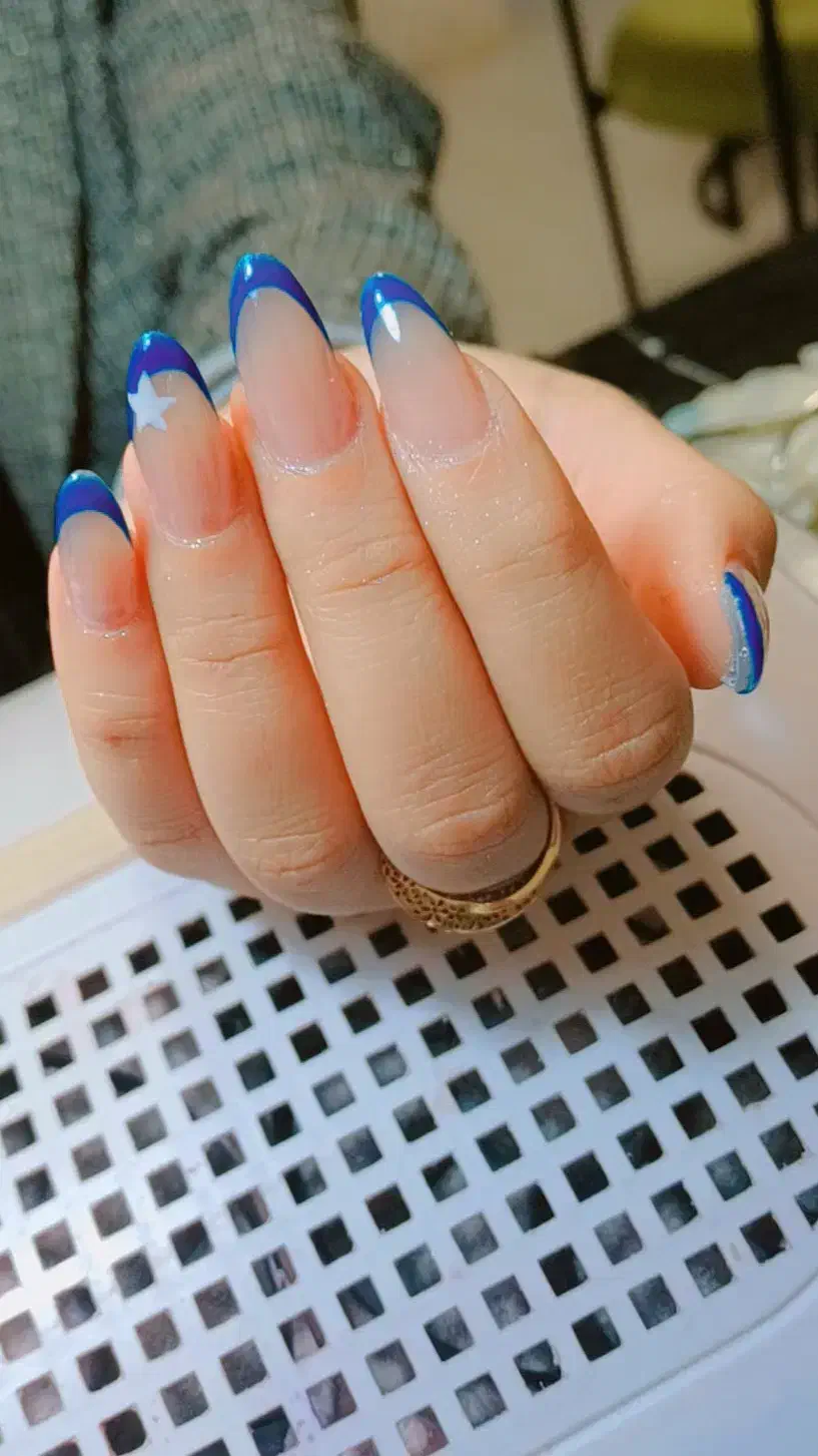 آموزش و خدمات کاشت ناخن|خدمات آرایشگری و زیبایی|کرمانشاه, |دیوار