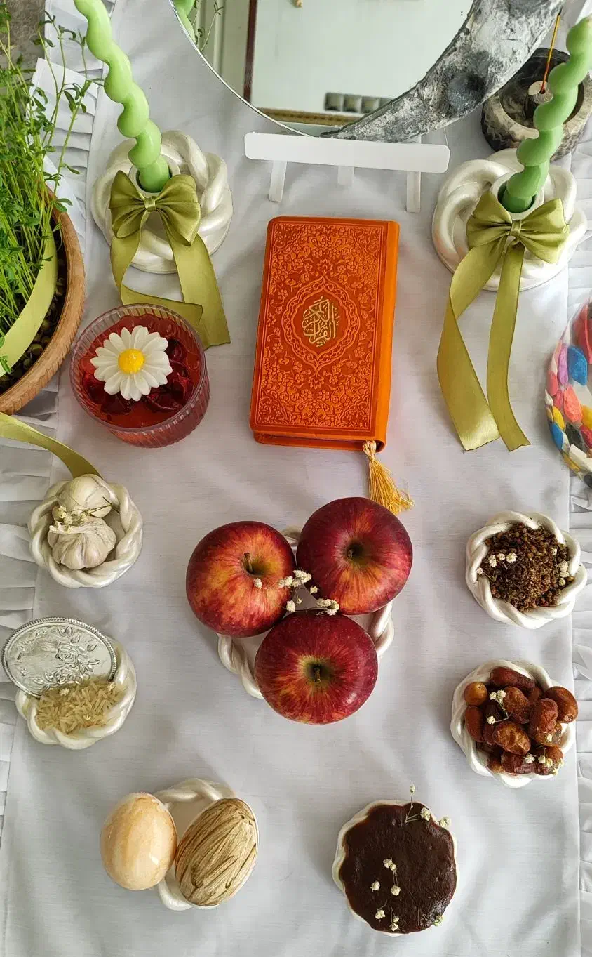 هفت‌سین جدید|مجسمه، تندیس، ماکت|سرپل ذهاب, |دیوار