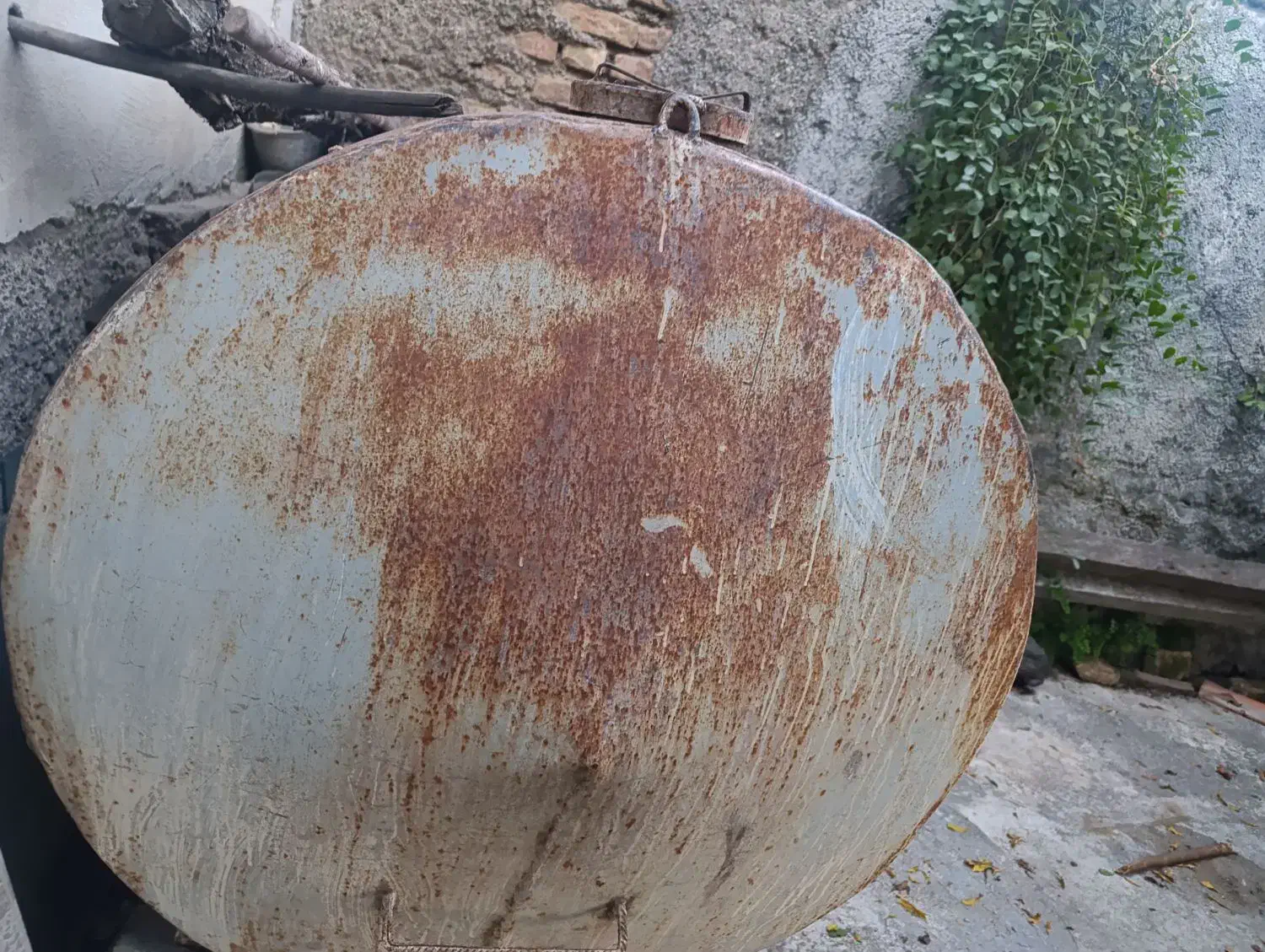 تانکر نفت|ابزارآلات|گرگان, |دیوار