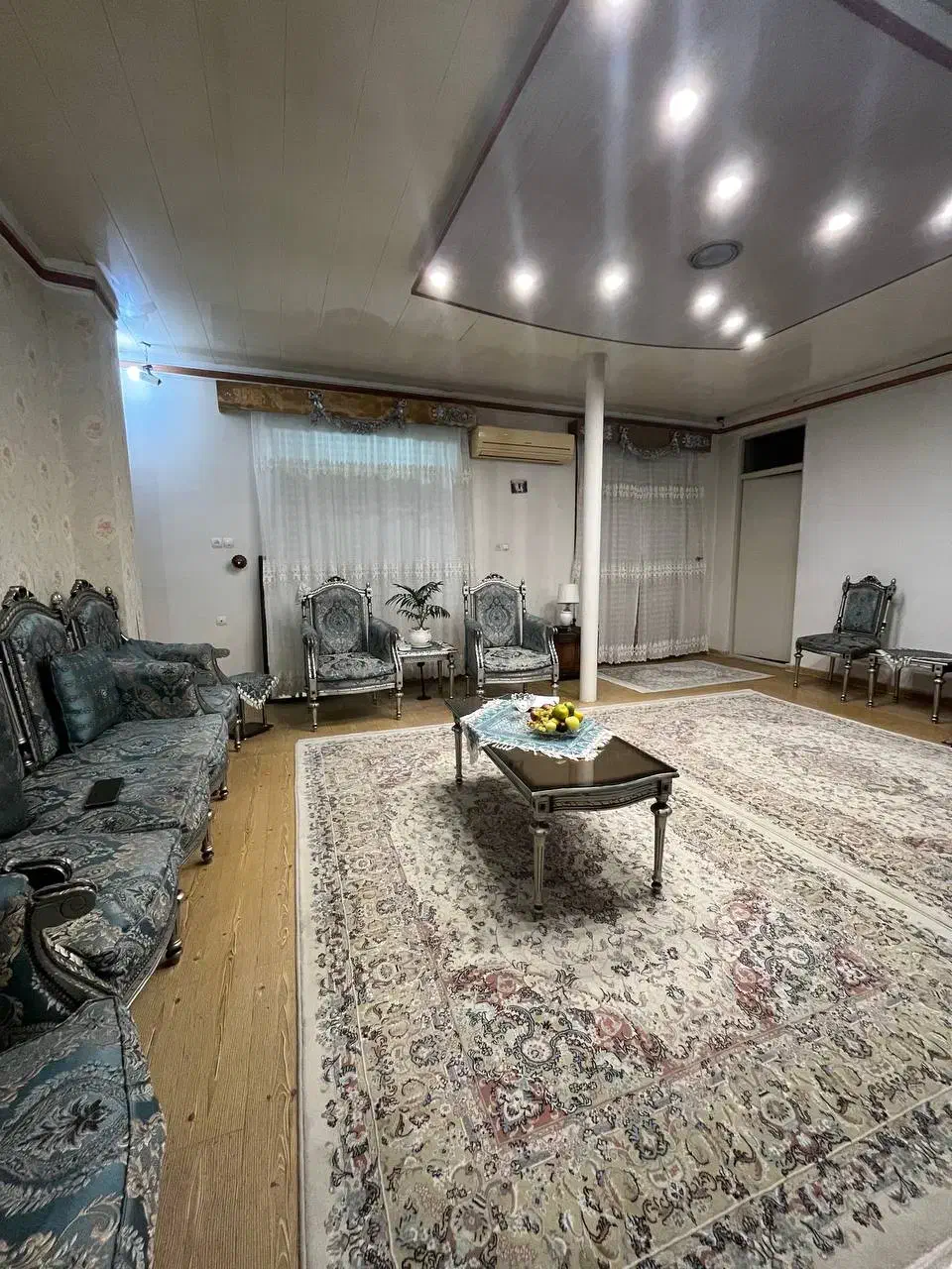 اجاره واحد ویلایی ۲۰۰ متری|اجارهٔ خانه و ویلا|رشت, فلسطین|دیوار