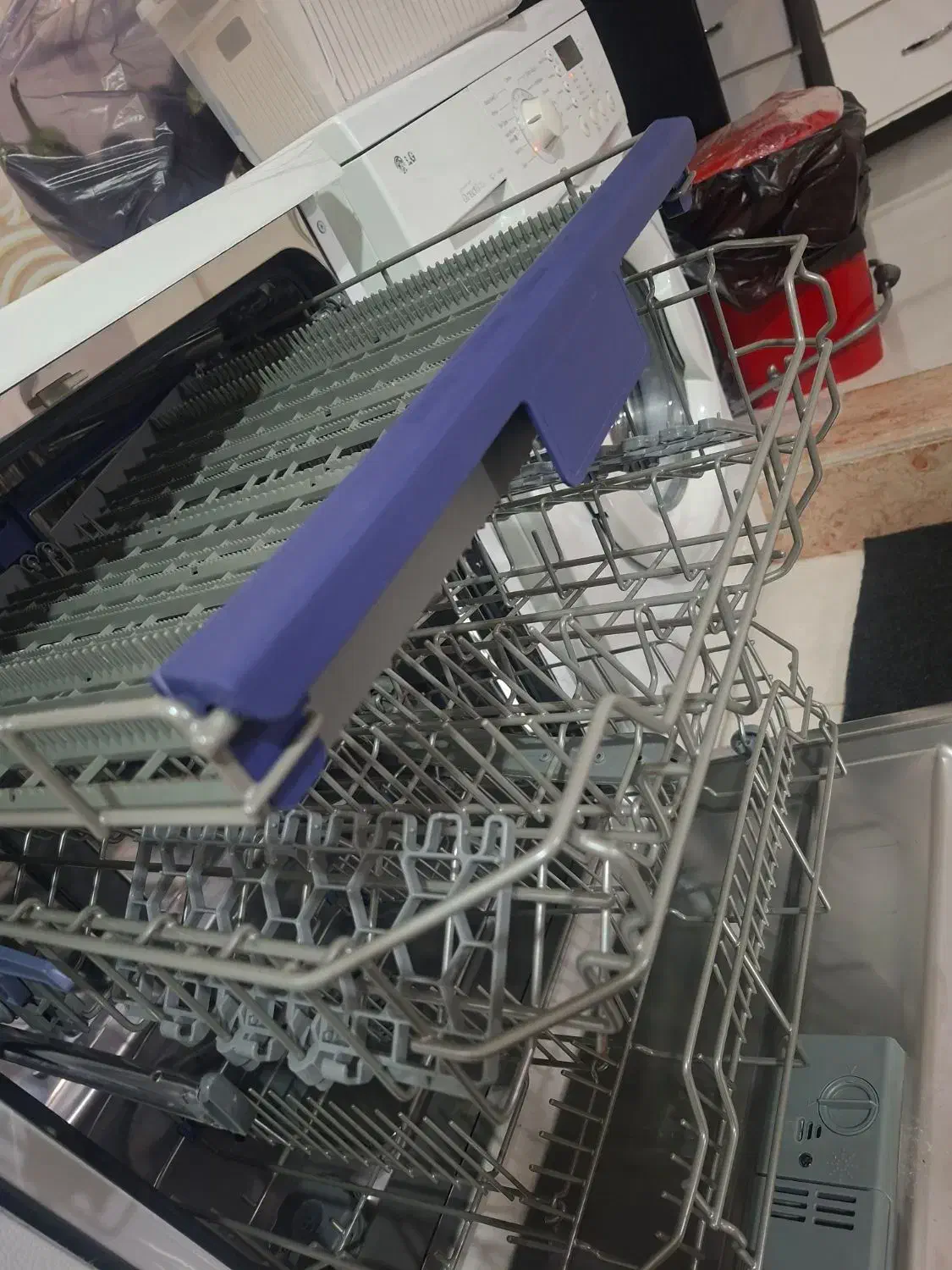 ظرفشویی نو خارجی وباکیفیت صدرصد سالم وتضمینی|ماشین ظرفشویی|نورآباد, |دیوار