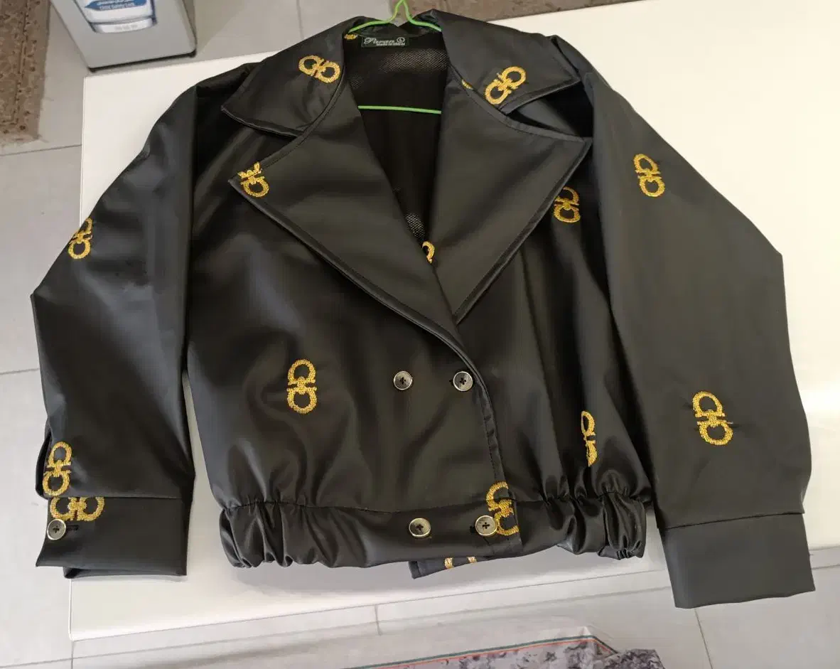 کاپشن چرم زنانه نونومعاوضه با پافر سیلیکونی|لباس|شیراز, شهرک مدرس|دیوار