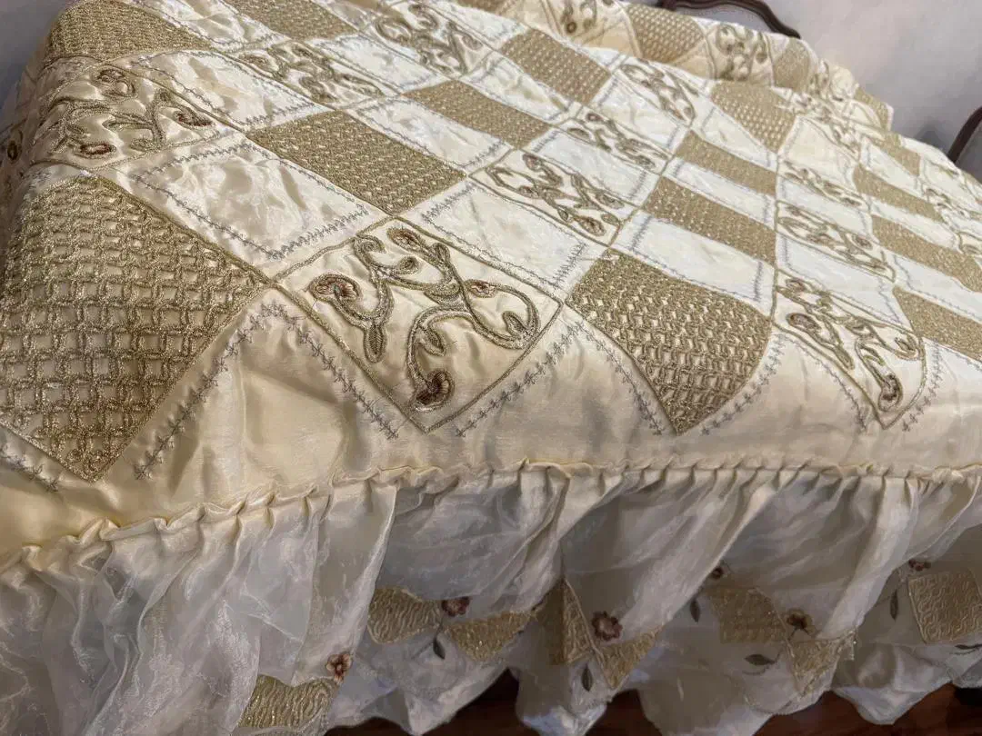 رو تختی خامه دوزی آکبند از کشور سوریه|سرویس روتختی|تهران, بهار|دیوار