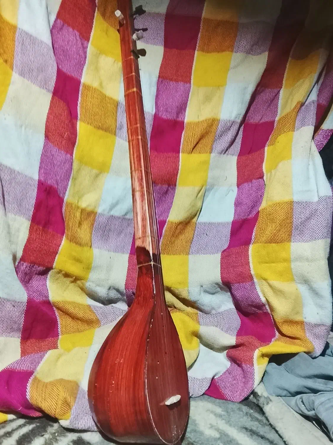 یه عدد ۳تار.|سازهای سنتی|مشهد, طبرسی شمالی|دیوار