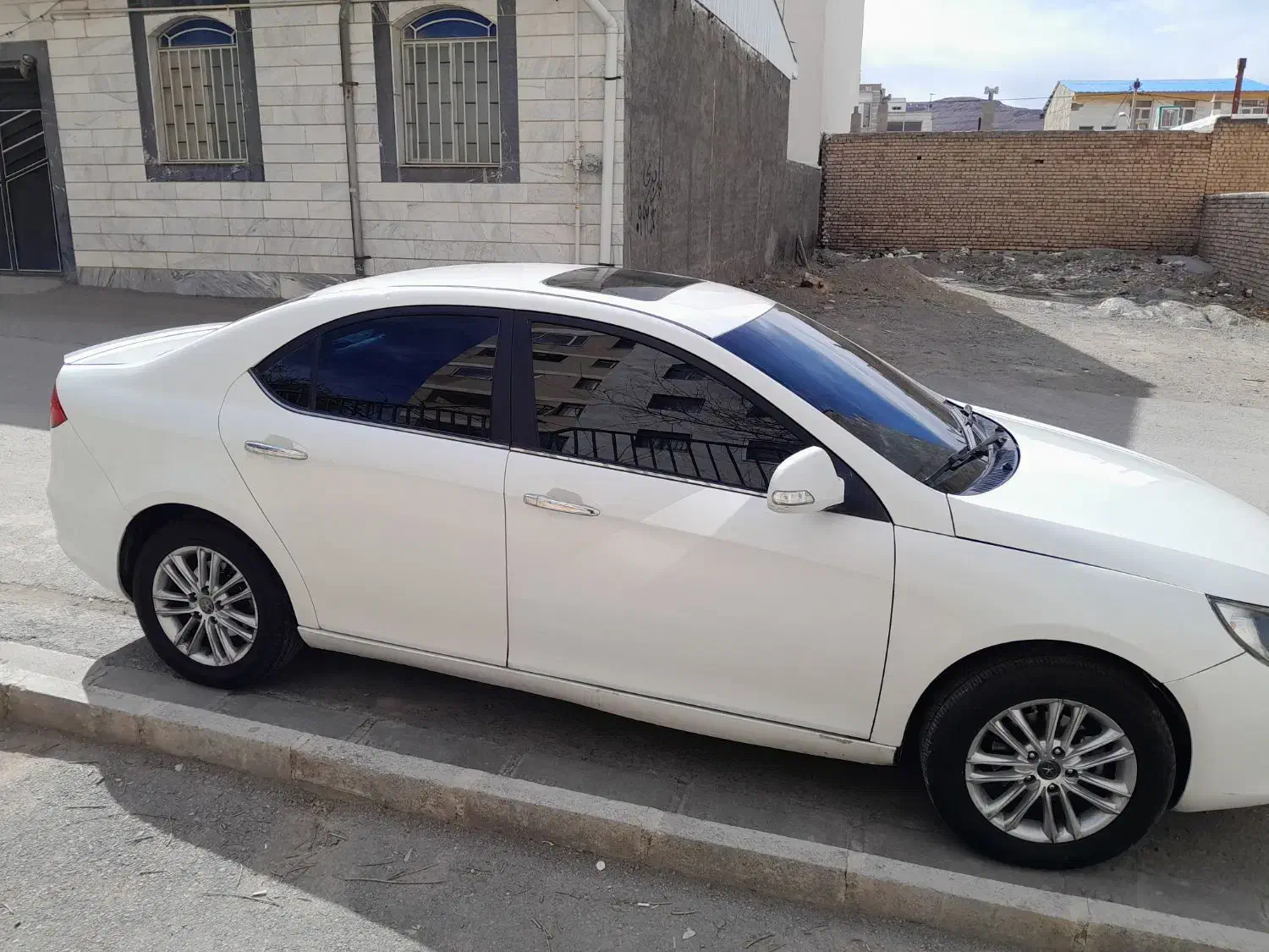 فروشی|خودرو سواری و وانت|فرمهین, |دیوار