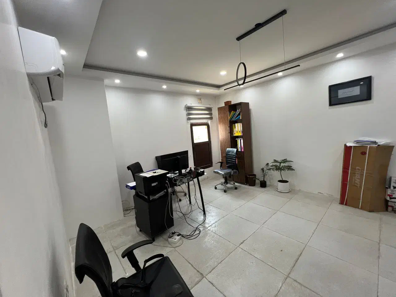 فروش واحد ۸۰ متری اداری محدوده گمرک|فروش دفتر کار، اتاق اداری، مطب|بوشهر, |دیوار