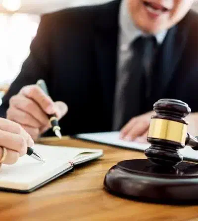 وکیل پایه یک دادگستری برای کلیه امور حقوقی وکیفری|خدمات مالی، حسابداری، بیمه|اصفهان, ملکشهر|دیوار