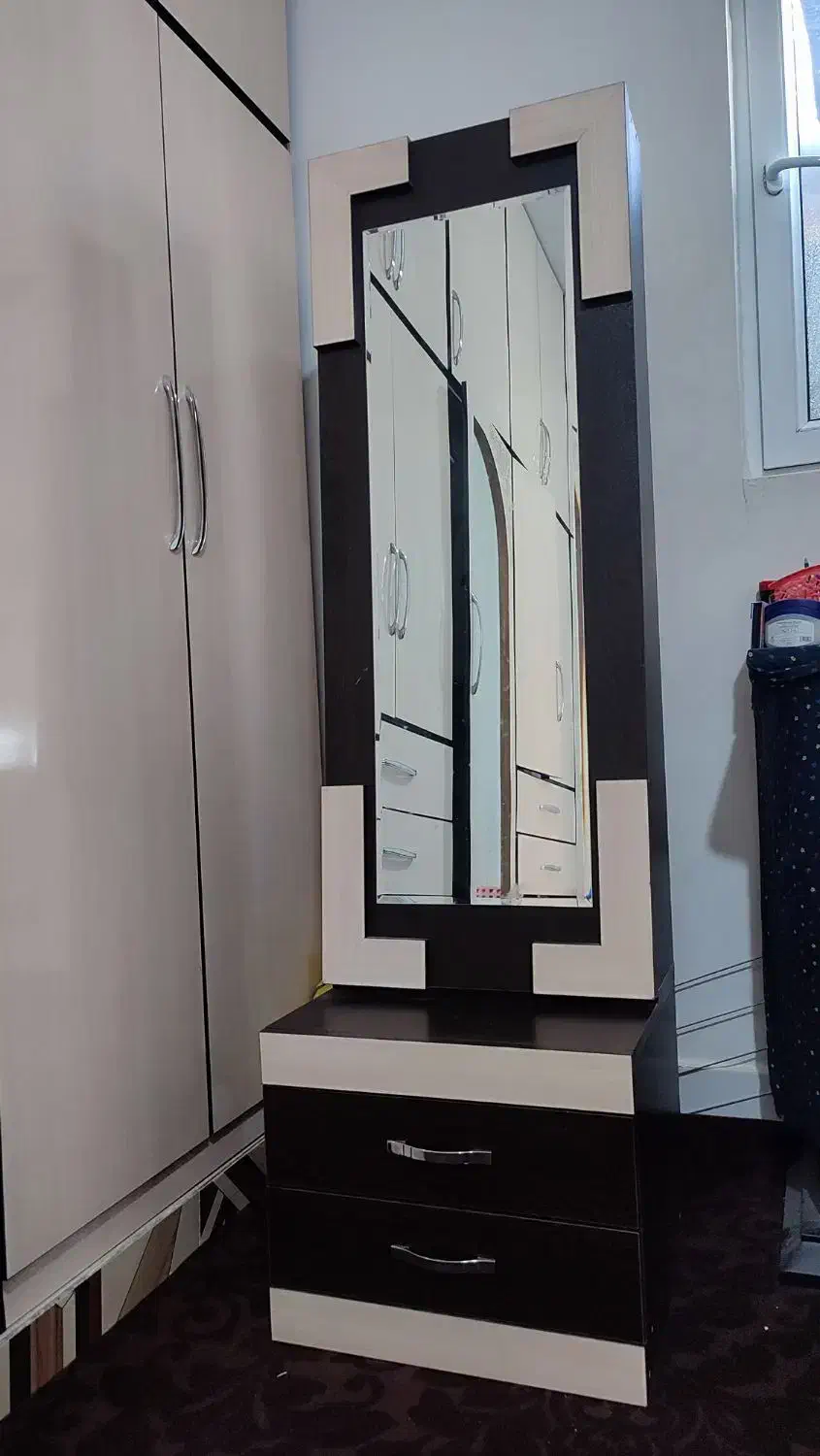 آینه|آینه|سرپل ذهاب, |دیوار