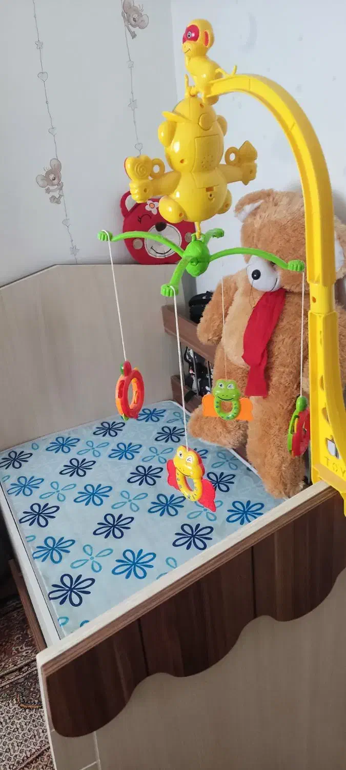 تخت کودک|تخت و صندلی بچه|پاکدشت, شهرک امام رضا|دیوار