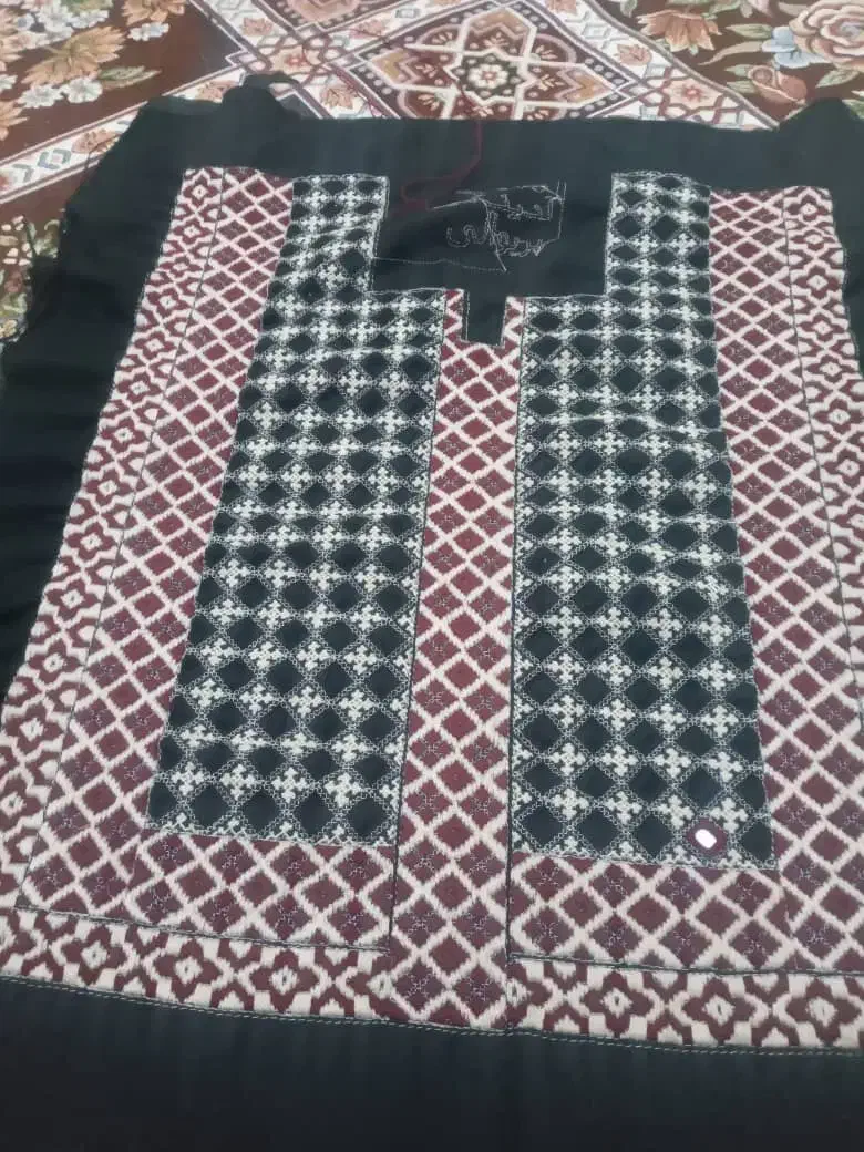 ۴.۰۰۰.۰۰۰|لباس|بم, |دیوار