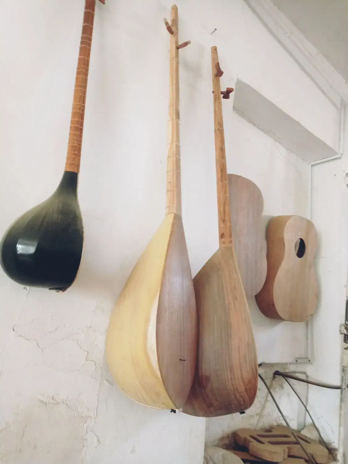 ساخت تولیدوتعمیرات انواع ساز ها دوتار گیتار رباب|سازهای سنتی|تربت جام, شاد|دیوار