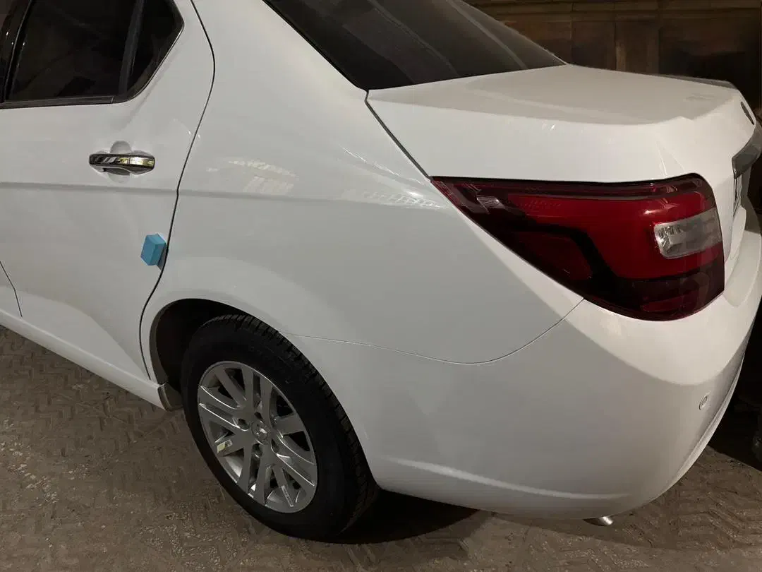 دنا پلاس صفر ۱۴۰۴ شش دنده دستی|خودرو سواری و وانت|یزد, |دیوار