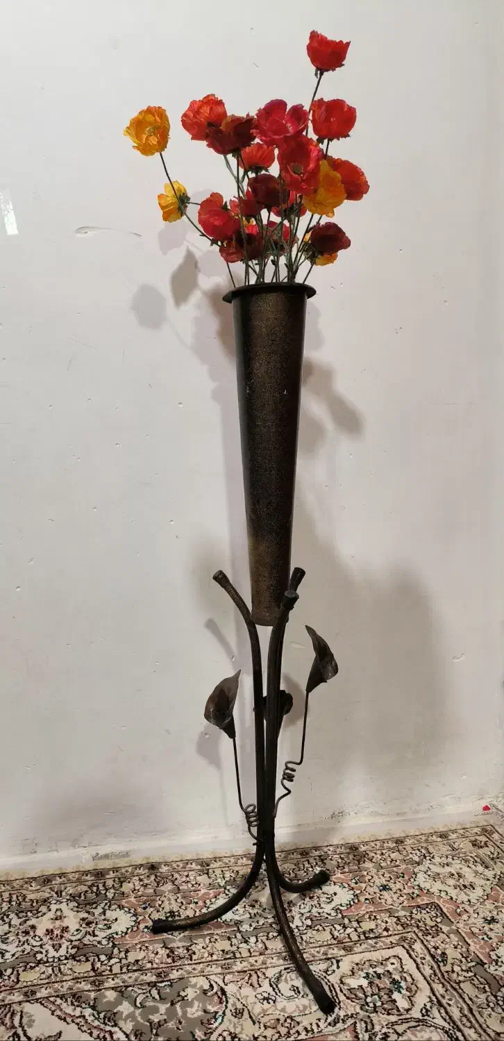 گلدان|گل مصنوعی|شیروان (خراسان), |دیوار