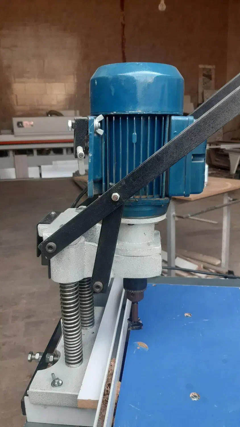 فارسی بر وگازور زن|ابزارآلات|قمرود, |دیوار