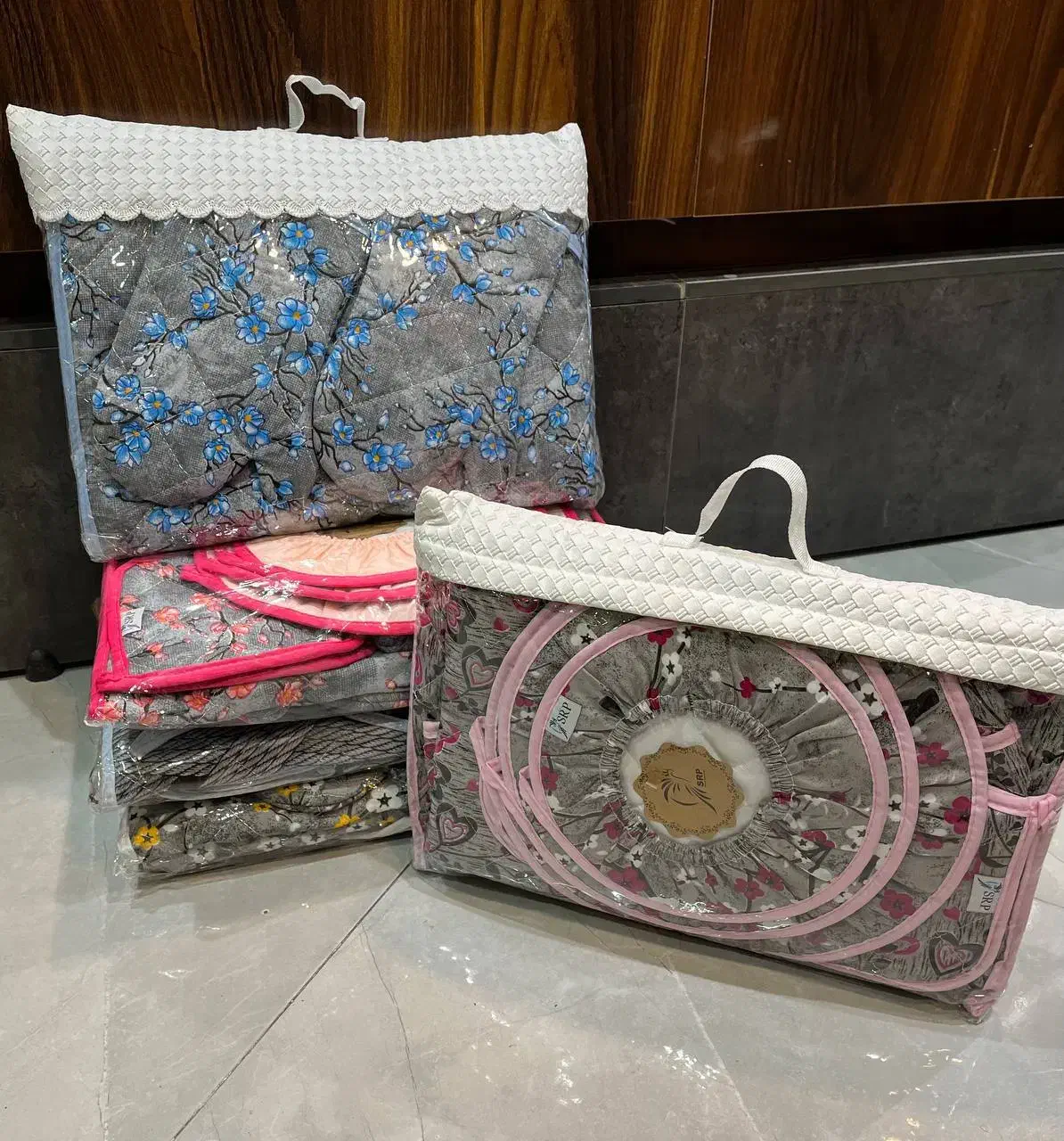 دم کنی|سفره، حوله، دستمال آشپزخانه|خمینی‌شهر, |دیوار