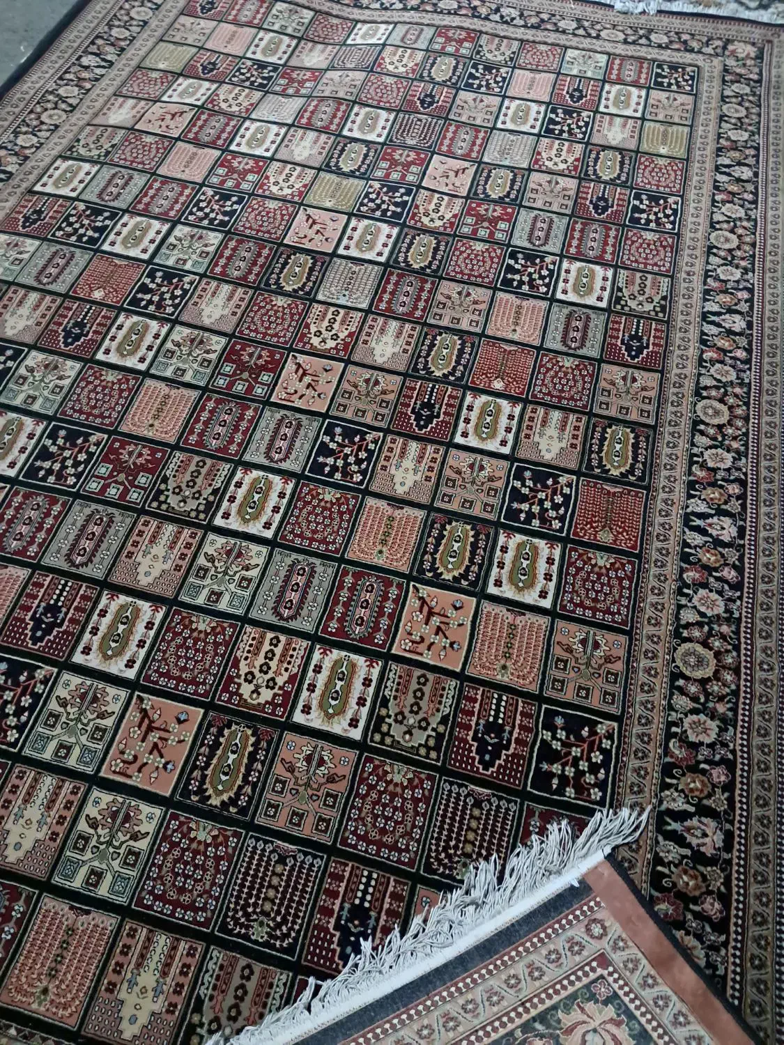یدونه۶یدونه۴یدونه۲ خشتی سورمه ای ۷۰۰شانه مشهد|فرش|تهران, سجاد|دیوار