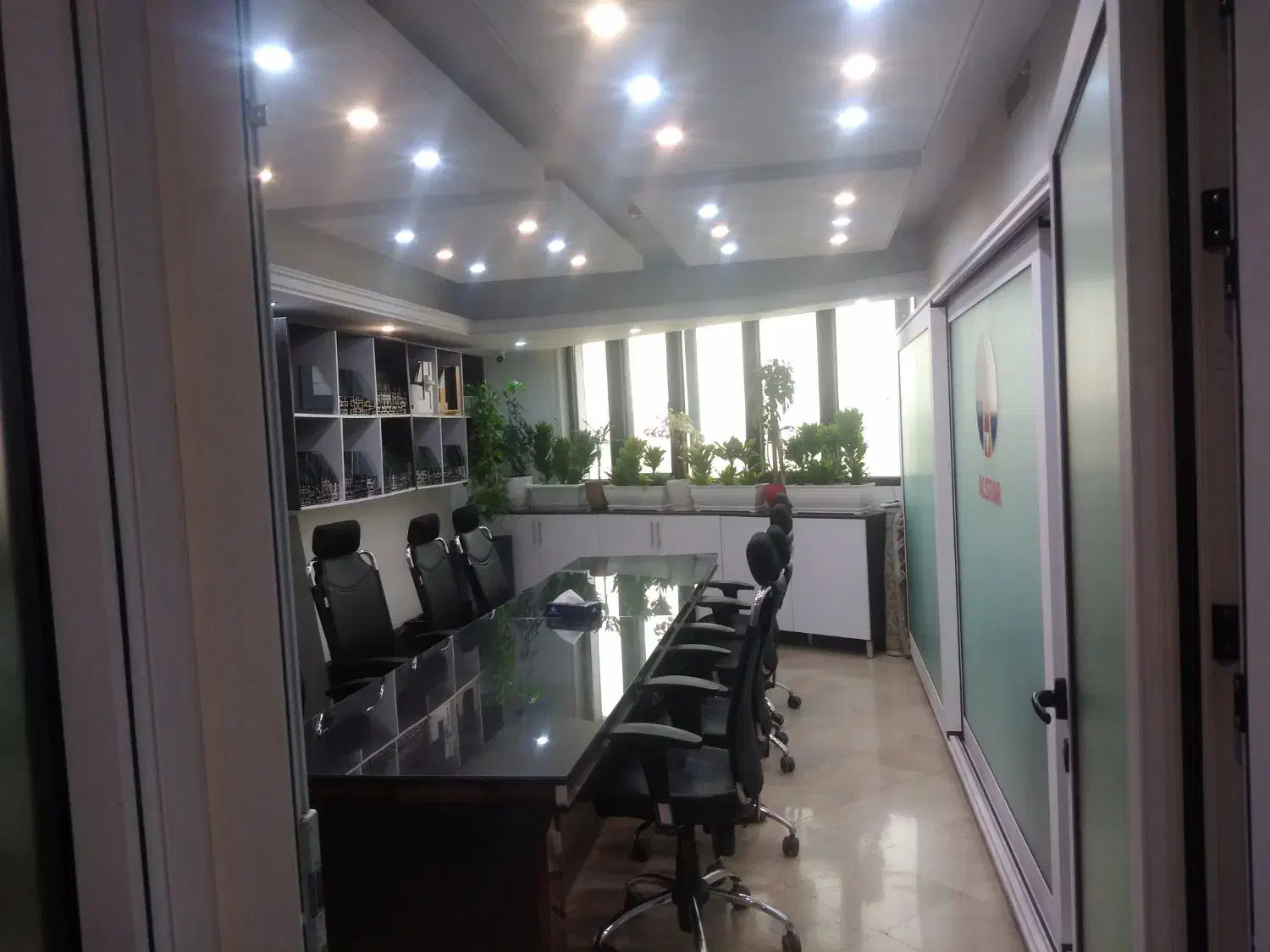 اداری فقط 10 قدم تا مترو حسین آباد|فروش دفتر کار، اتاق اداری، مطب|تهران, حسینآباد|دیوار