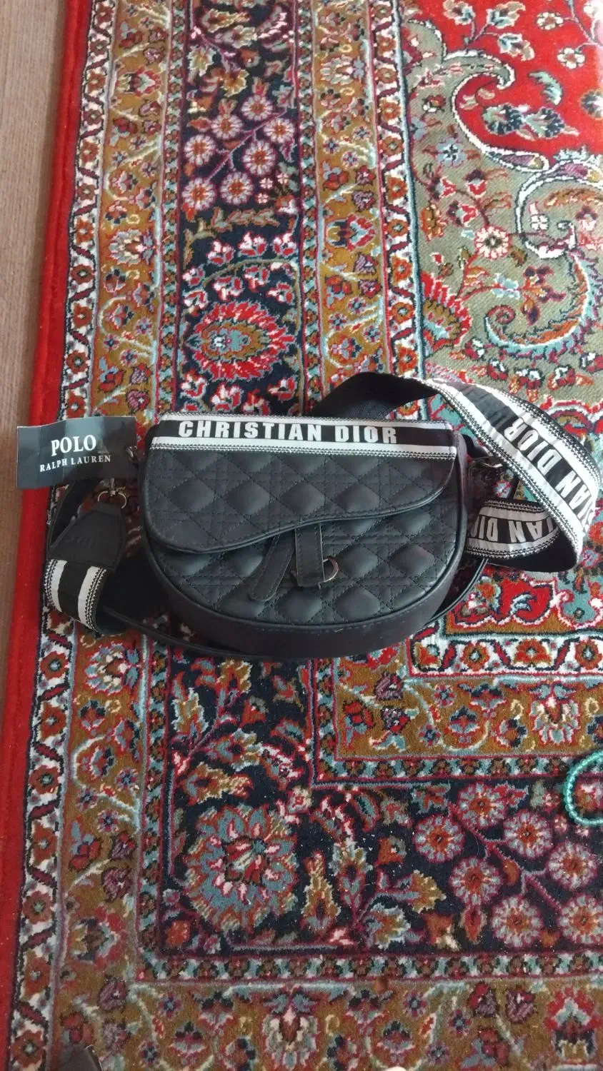 کیف diurاصل|کیف، کفش، کمربند|مراغه, |دیوار