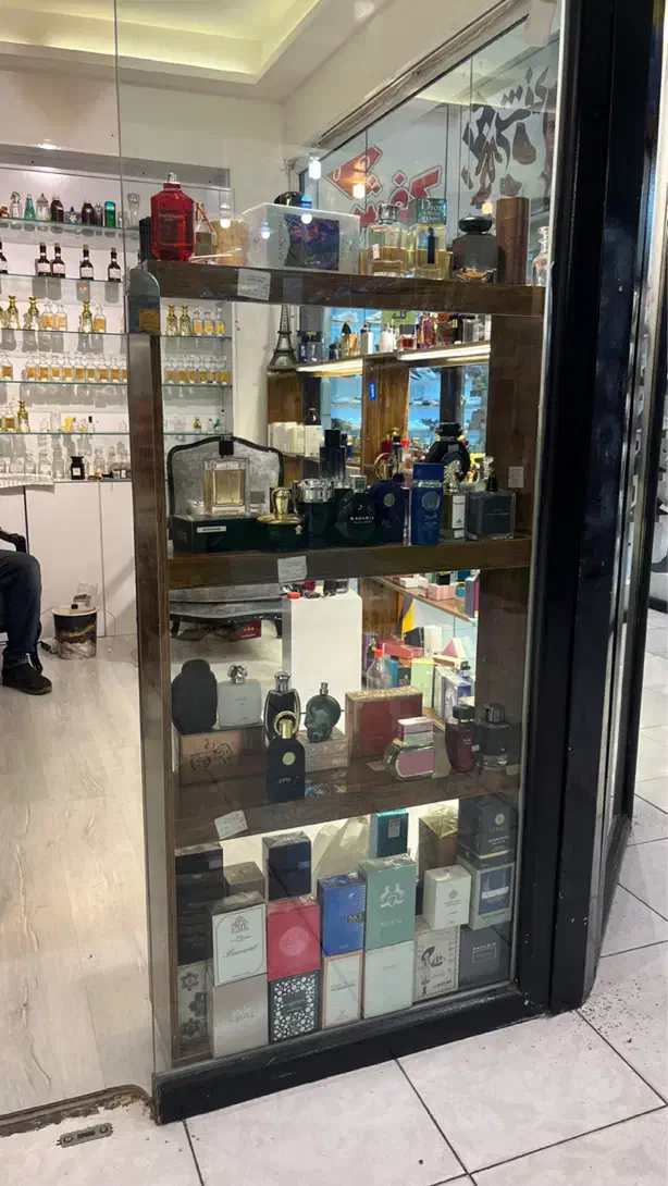 دکور مغازه عطر و ادکلن|فروشگاه و مغازه|مشهد, جانباز|دیوار