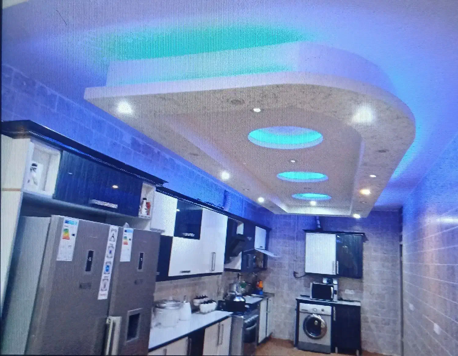 سه واحدی در بهارستان کارشناسان آب و برق خ نارنج ۳|فروش خانه و ویلا|اهواز, معین زاده|دیوار