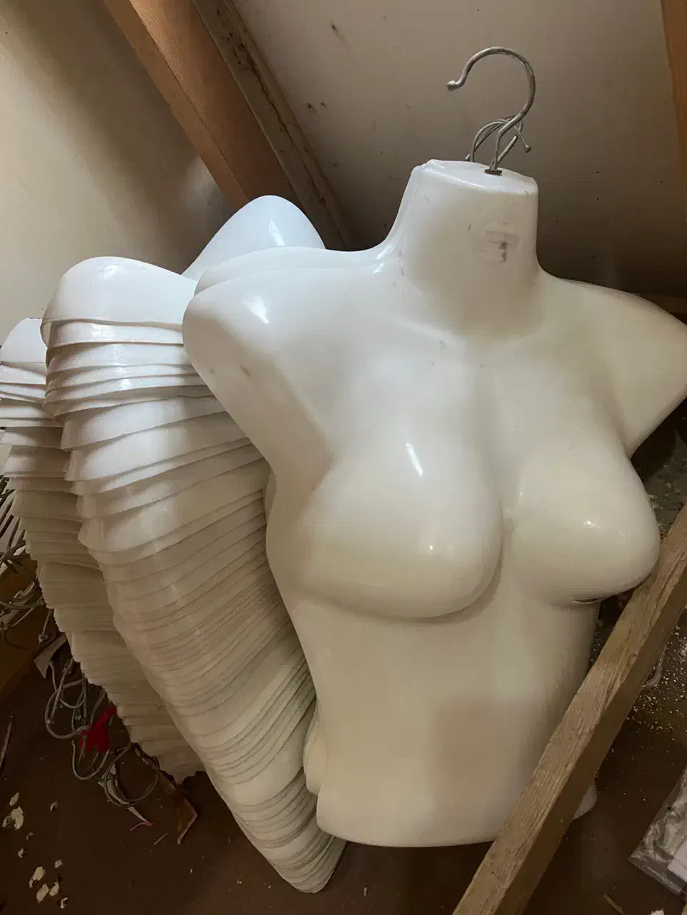 مانکن|فروشگاه و مغازه|بندر گناوه, |دیوار