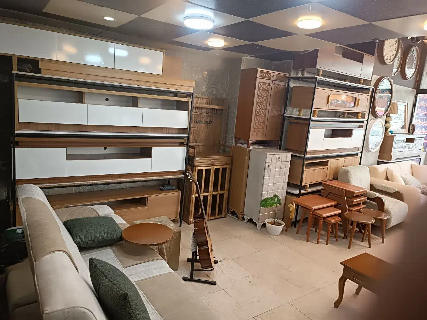 تولیدی میز تلویزیون|میز تلویزیون|اندیشه, اندیشه فاز ۱|دیوار