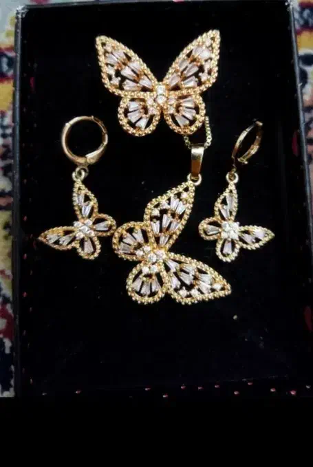 ست پروانه رنگ ثابت|بدلیجات|تهران, جوادیه|دیوار