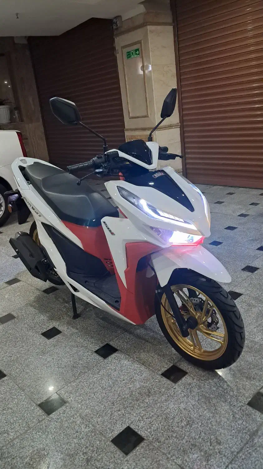 موتور کلیک طرح آوا|موتورسیکلت|تهران, فلسطین (میدان انقلاب)|دیوار