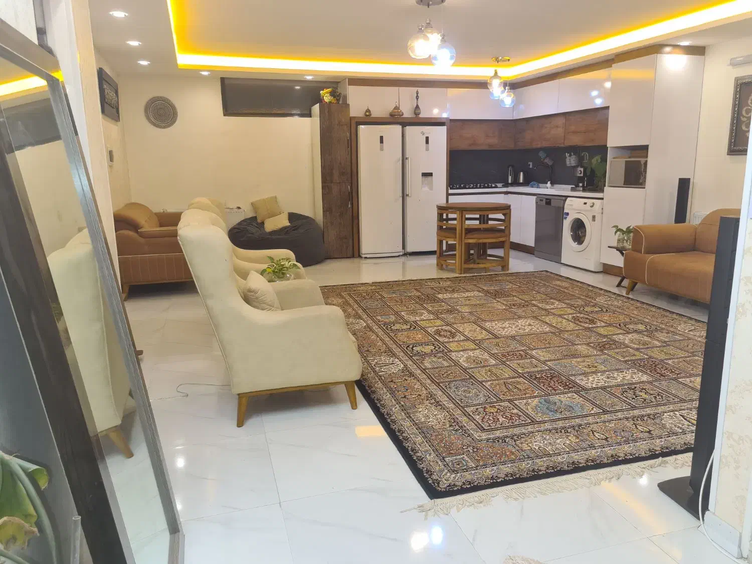 عباس دوران ۸۰ متر همکف قولنامه ای|فروش آپارتمان|اصفهان, مارچین|دیوار