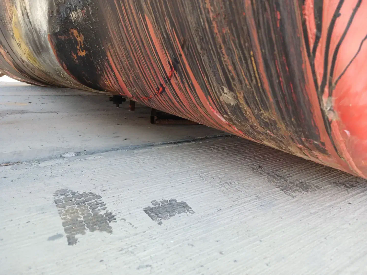 تانکر و کوره قیر کارکرده|ماشین‌آلات صنعتی|فریمان, |دیوار