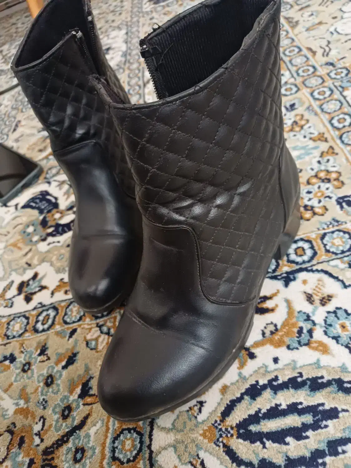 نیم بوت در حد نو|کیف، کفش، کمربند|کوچصفهان, |دیوار