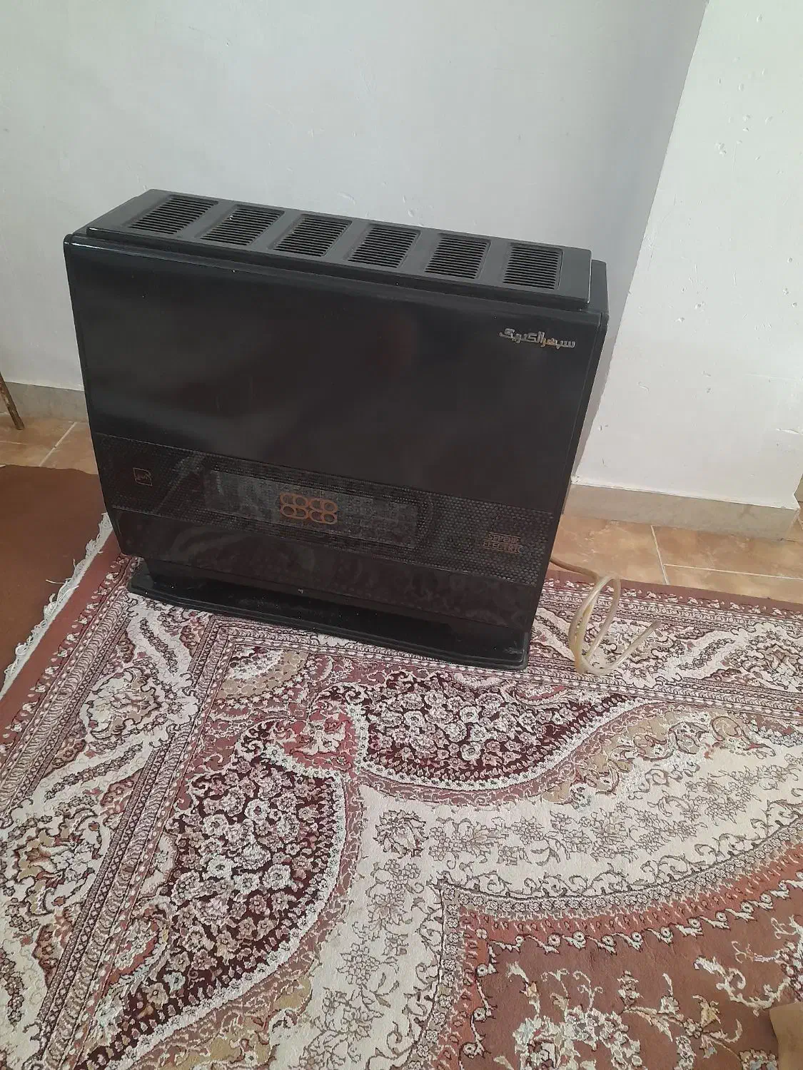 بخاری گازی ۲۴۰۰۰|بخاری، هیتر، شومینه|بروجرد, |دیوار