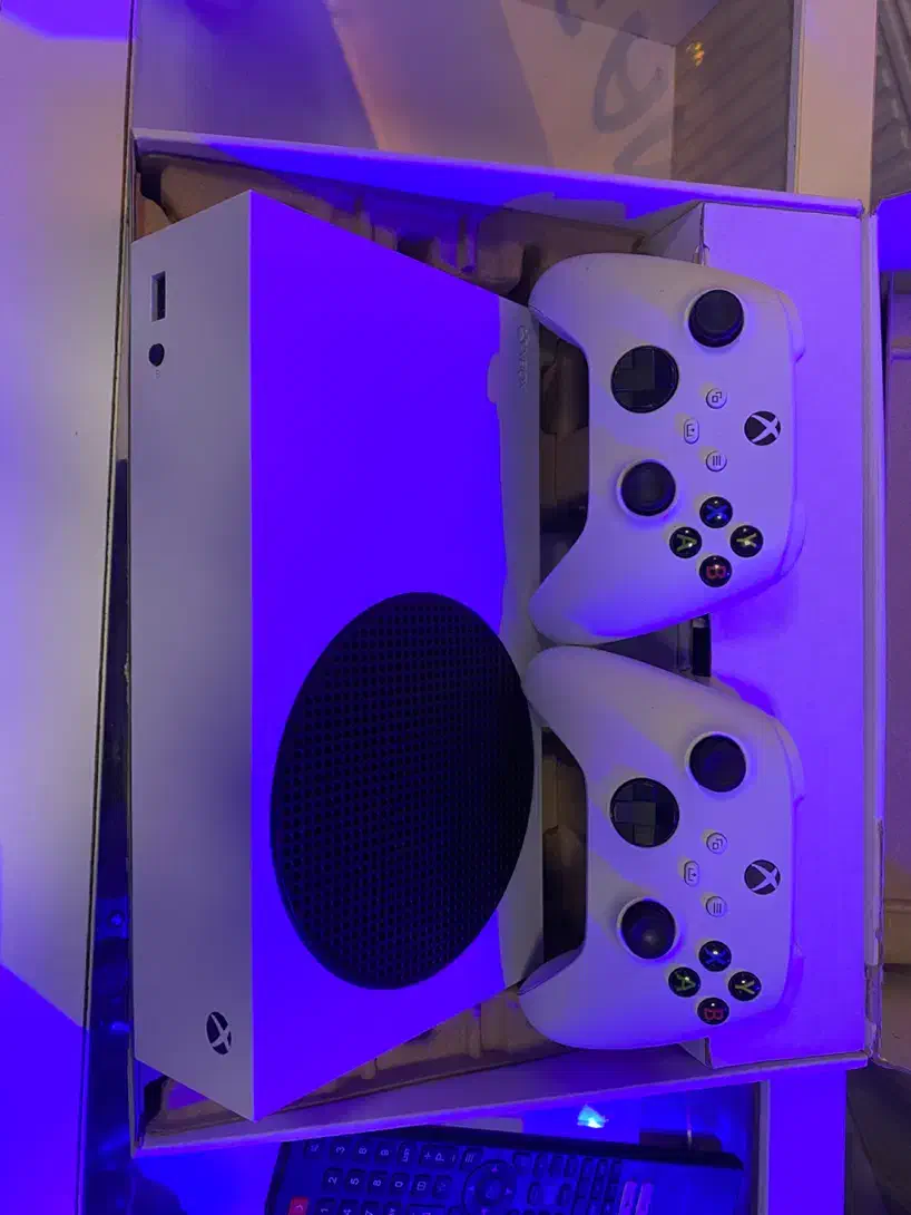 Xbox series s 512  مشابه اکبند یکسال گارانتی|کنسول، بازی ویدئویی و آنلاین|رشت, معلم|دیوار