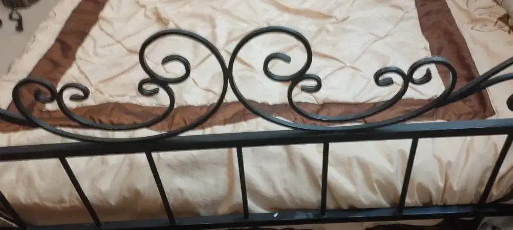 تخت خواب میز آرایش آباژور|تخت و سرویس خواب|شیراز, پودنک|دیوار