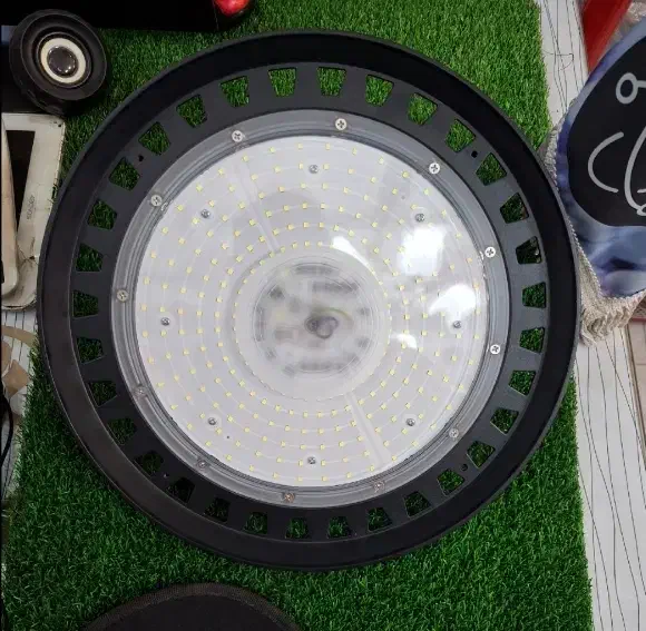 پرژکتور سقفی استاندارد150 وات|لامپ و چراغ|خمینیشهر, |دیوار