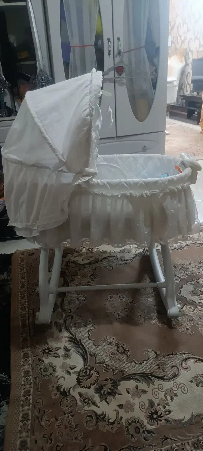 گهواره آمریکایی Kolcraft|تخت و صندلی بچه|پاکدشت, پاکدشت (مامازند)|دیوار