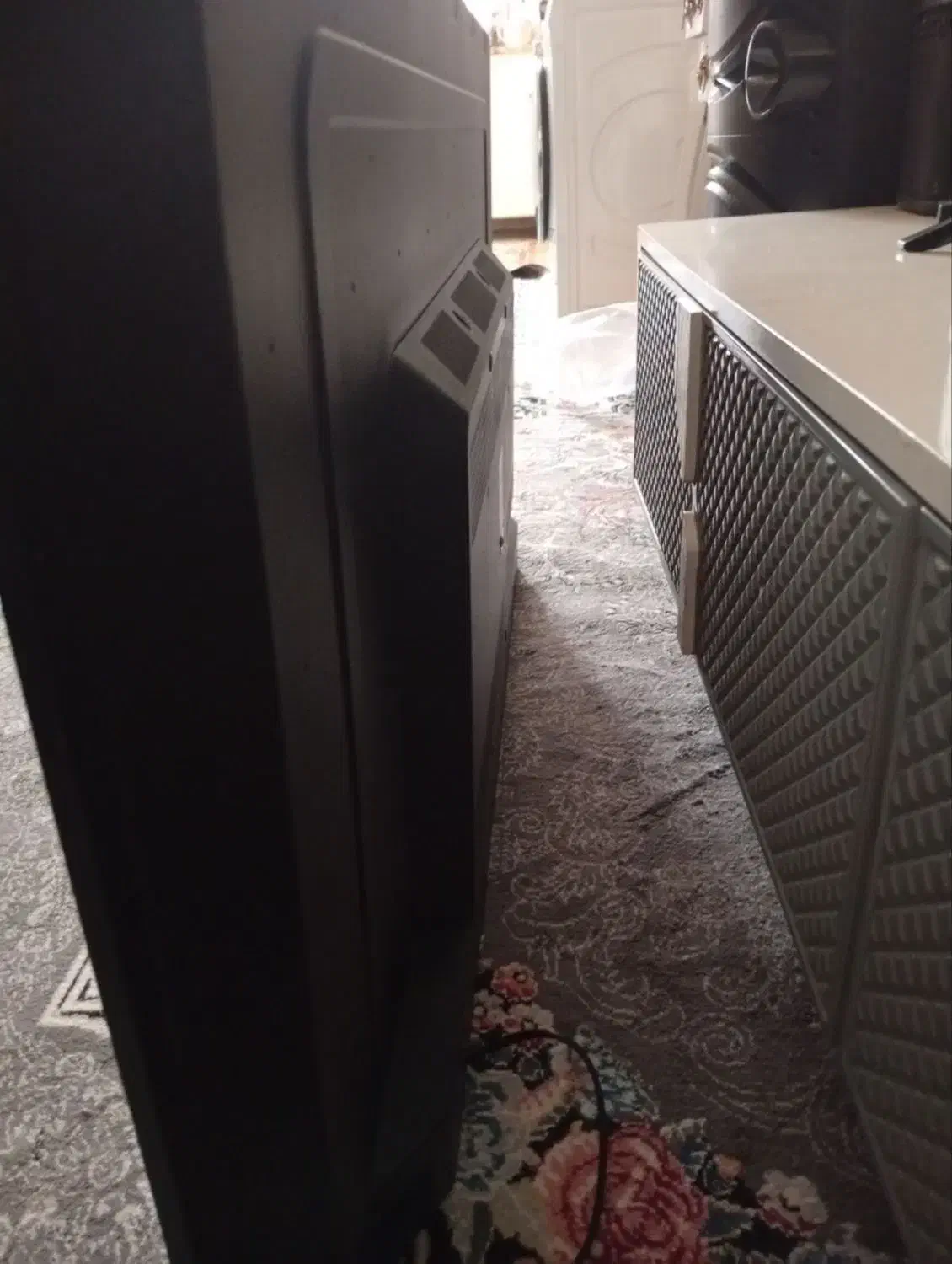 تلویزیون ۴۹ اسنوا|تلویزیون و پروژکتور|نیشابور, جمهوری|دیوار