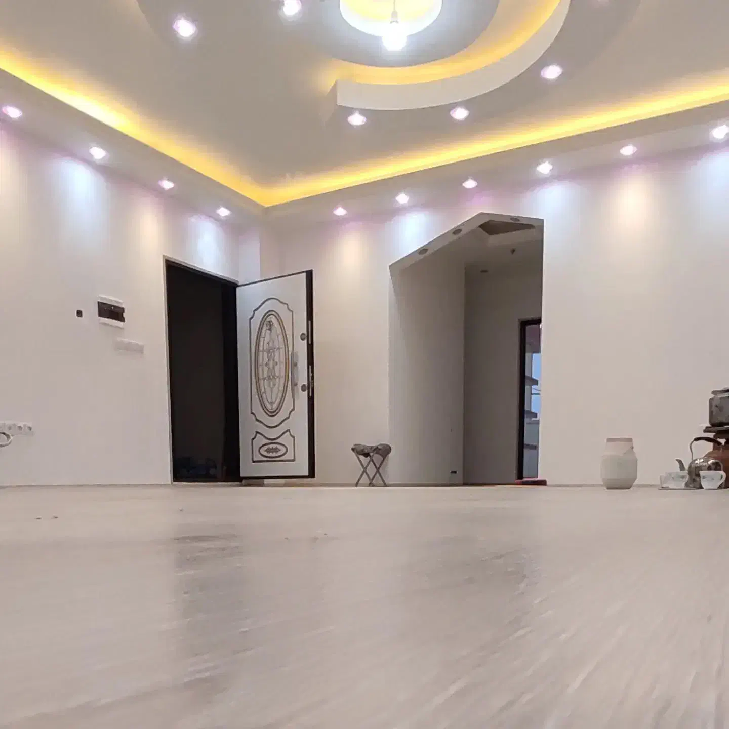 نصب انواع قرنیز .ترمود.ماربل شیت. بین کابینتی|خدمات پیشه و مهارت|کرج, کمالشهر|دیوار