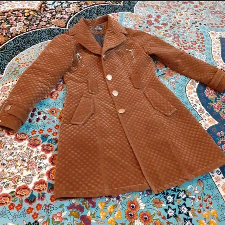 پالتو، پیراهن مجلسی|لباس|شیروان (خراسان), |دیوار