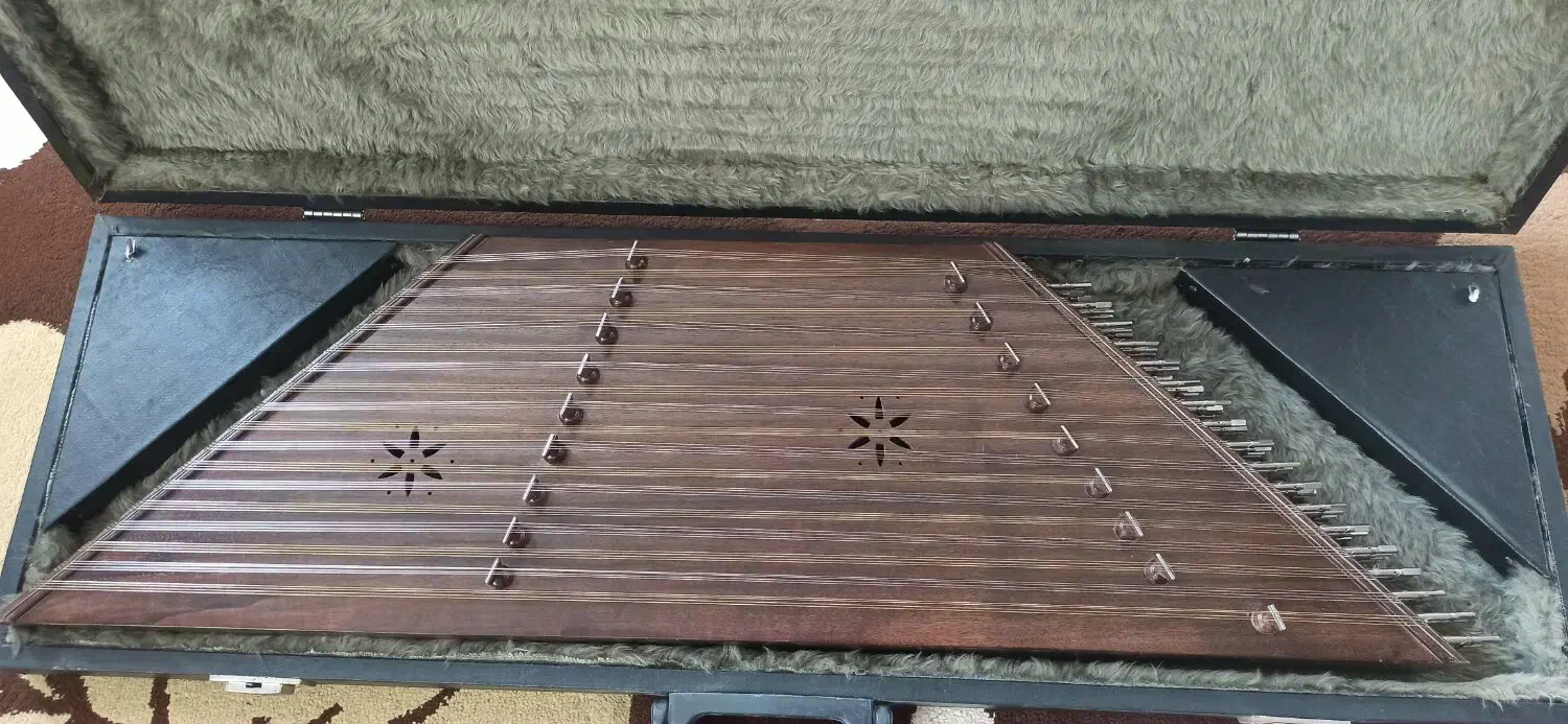 سنتور|سازهای سنتی|سرپل ذهاب, |دیوار