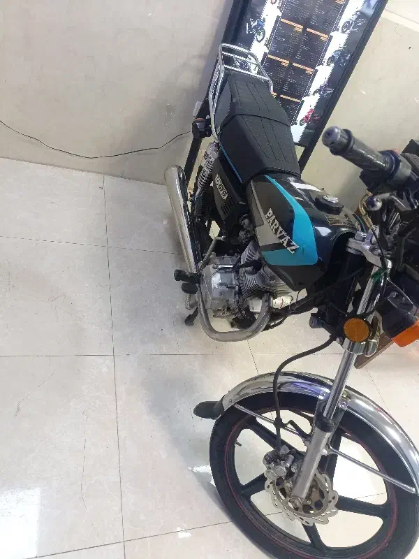 هونداپرواز|موتورسیکلت|بروجرد, |دیوار