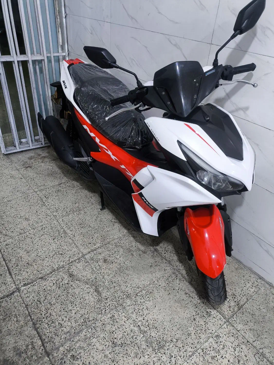 موتورnvx۱۷۰|موتورسیکلت|اسلام‌شهر, شهرک امام حسین (میان آباد)|دیوار