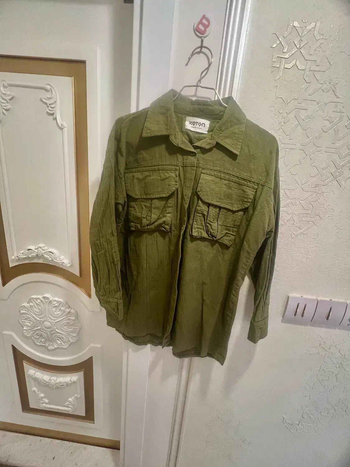 شومیززنا|لباس|کاشان, زیتون|دیوار