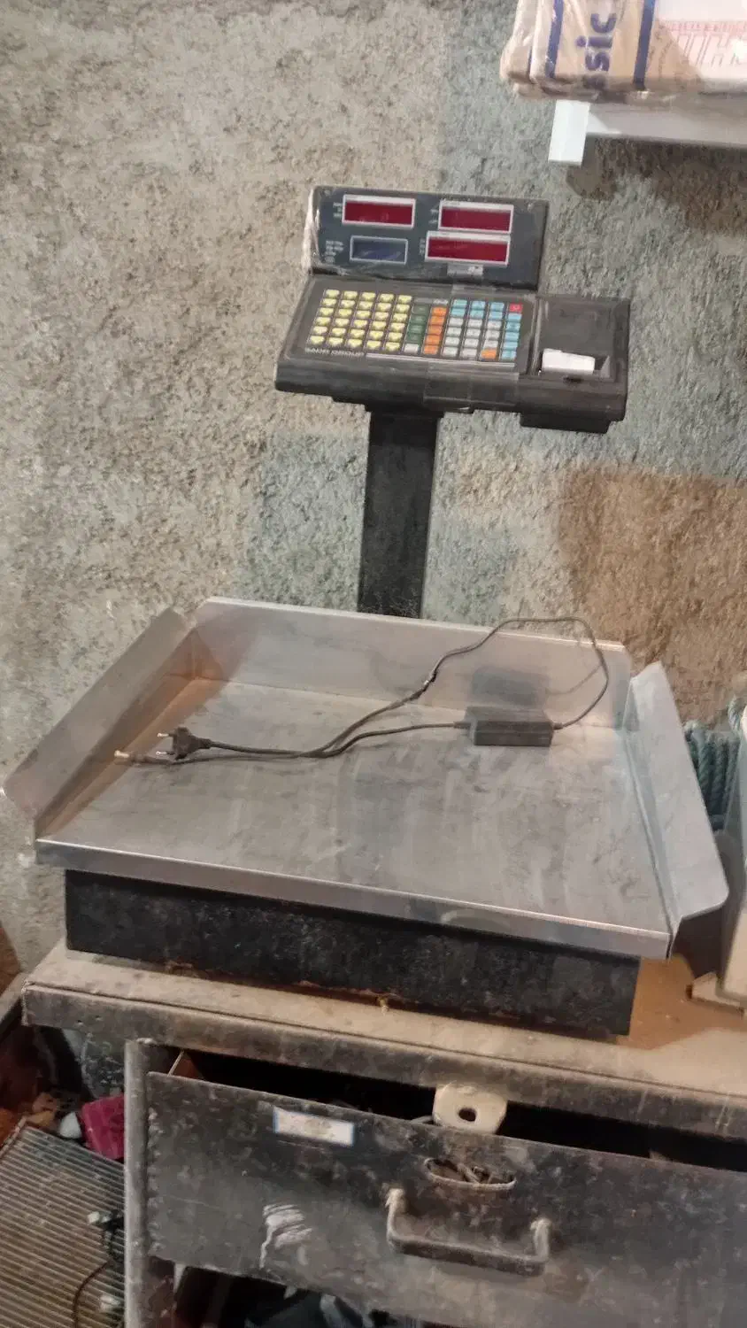 ترازودیجیتال ۵۰ ک ۷۵۰۰|فروشگاه و مغازه|کرج, اخترآباد|دیوار