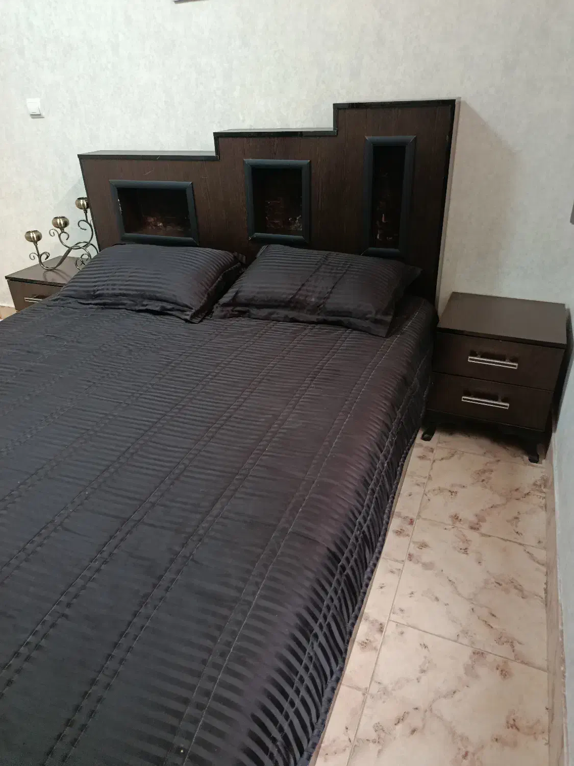 سرویس تخت وکمد بدون تشک ۸۵۰۰۰۰۰|تخت و سرویس خواب|گرمسار, |دیوار