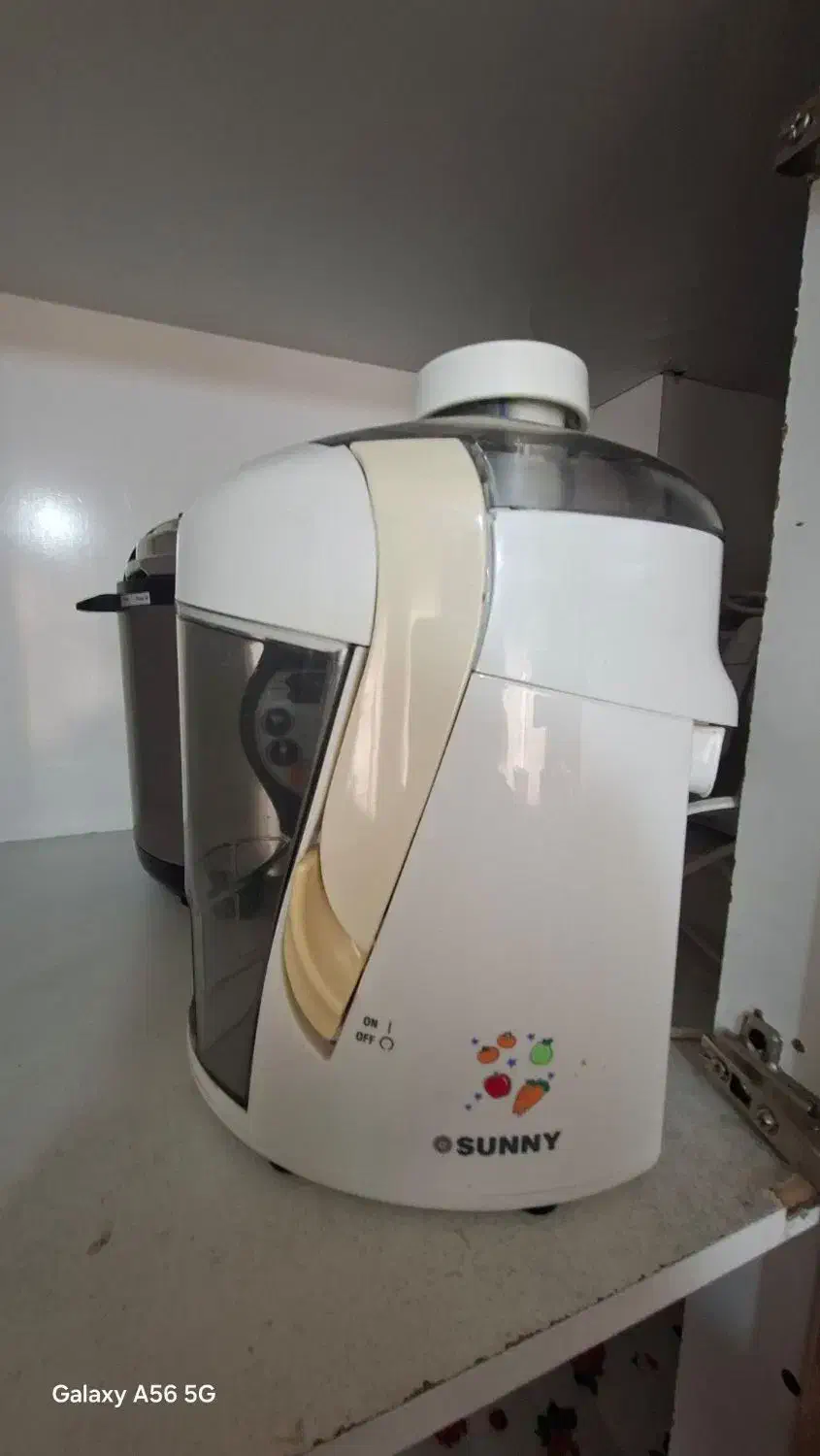 آبمیوه گیری|آبمیوهگیر و آبمرکباتگیر|مشهد, تربیت (صدف)|دیوار