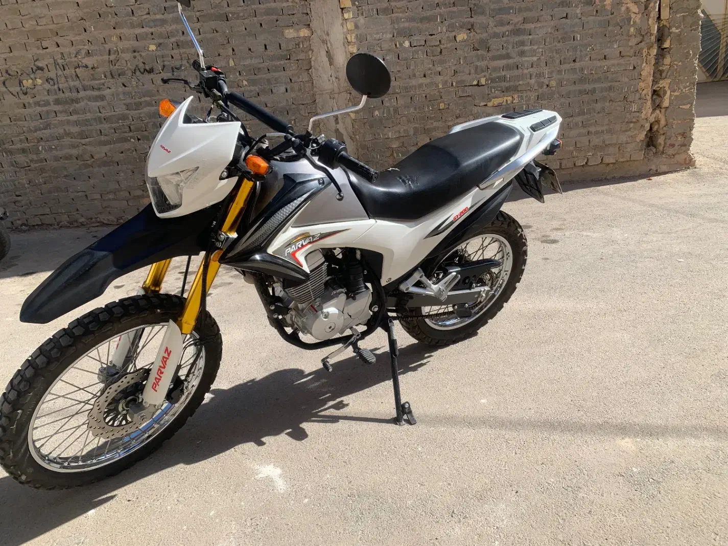 تریل ۲۰۰|موتورسیکلت|یزد, |دیوار