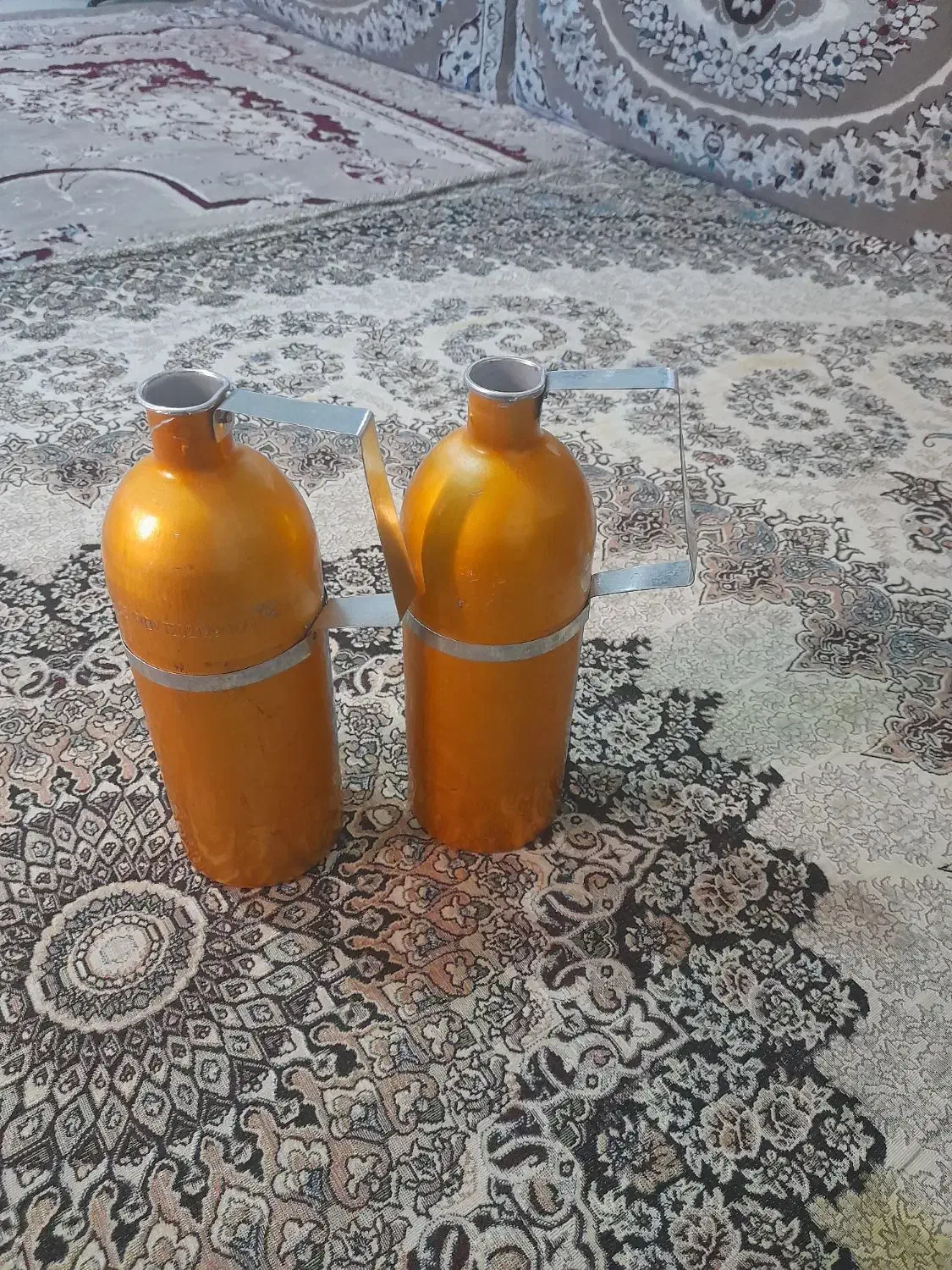 دو تا قل قلی نو نو|ظروف نگهدارنده، پلاستیکی، یک‌بارمصرف|گلبهار, شهر جدید گلبهار|دیوار