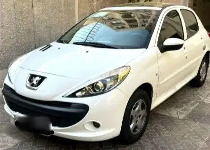 پژو ۲۰۷ اتومات سقف شیشه|خودرو سواری و وانت|آباده, |دیوار