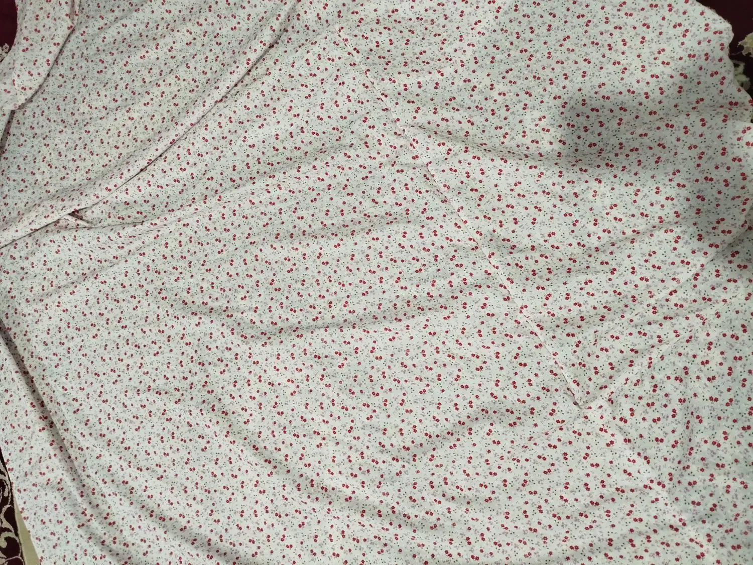 چادر نماز|لباس|ازنا, |دیوار